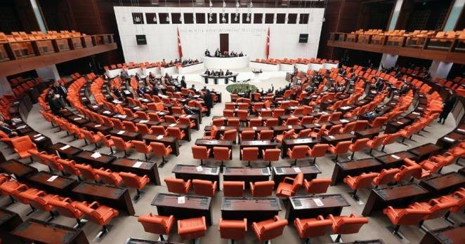 &lsquo;&Ccedil;er&ccedil;eve yasa&rsquo;ya Meclis&rsquo;ten 468 oyla kabul