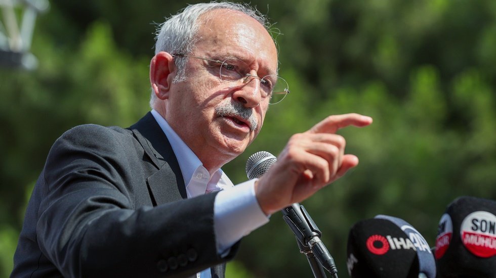 Kılı&ccedil;daroğlu&rsquo;ndan TBMM&rsquo;ye &lsquo;&Ouml;zg&uuml;r &Ouml;zel&rsquo; başvurusu: &ldquo;Grup Başkanlığını d&uuml;ş&uuml;r&uuml;n&rdquo;
