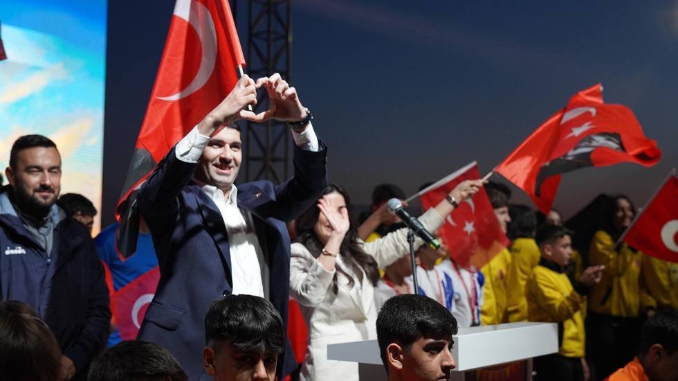 Avcılar Belediye Başkanı Utku Caner &Ccedil;aykara tahliye edildi