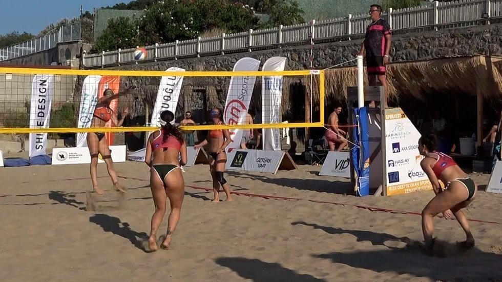 Şile’de Plaj Voleybolu Turnuvası renkli görüntülere sahne oldu.