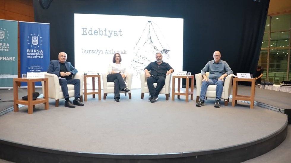 Bursa Edebiyat G&uuml;nleri, sekiz yıl aradan sonra edebiyatseverlerle yeniden buluştu...