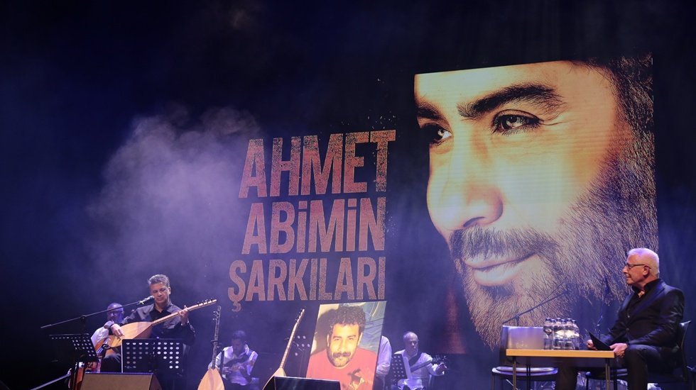 Ahmet Kaya, ölümünün 25. yılında dostlarıyla anıldı