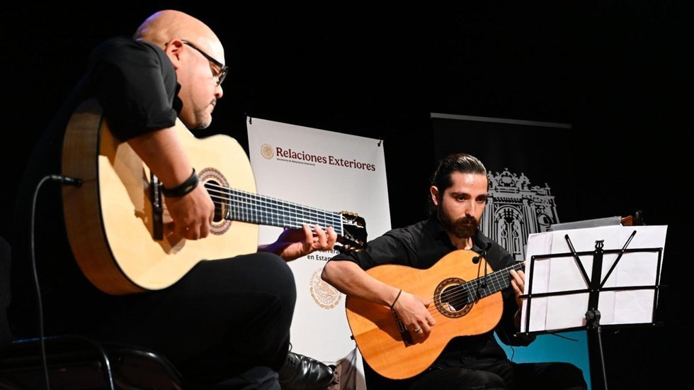 Meksika’dan Beşiktaş’a ezgi buluşması...