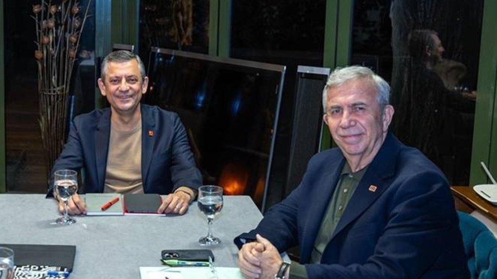 &Ouml;zg&uuml;r &Ouml;zel&rsquo;den Adaylık A&ccedil;ıklaması: "Mansur Yavaş'a Engel Olmam"