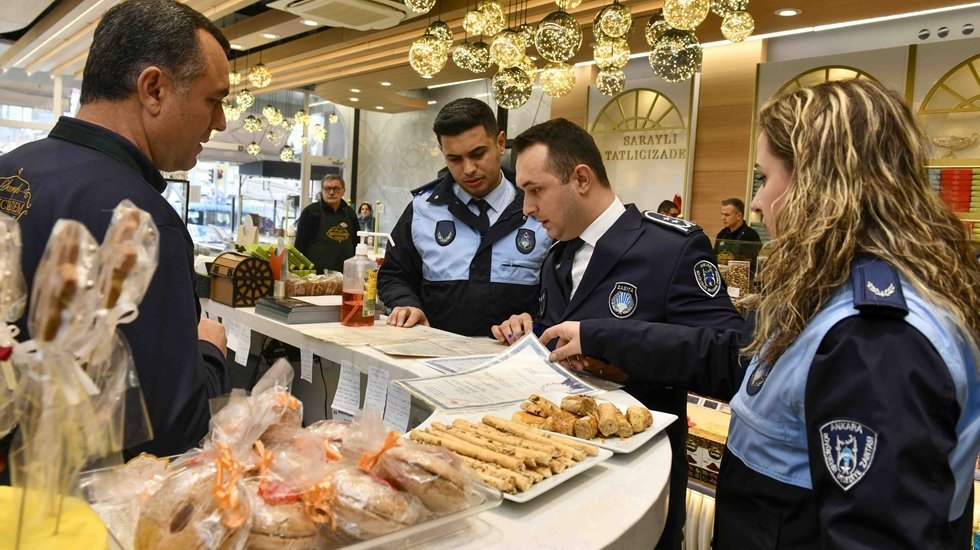 Ankara zabıtasından ramazan &ouml;ncesi işletmelere sıkı denetim
