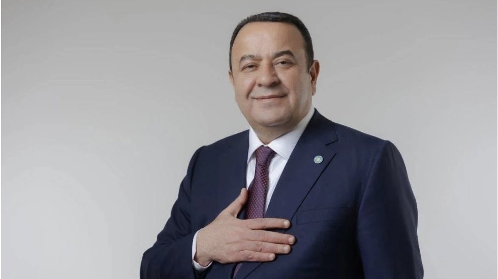 Adnan Beker CHP&rsquo;den istifa etti