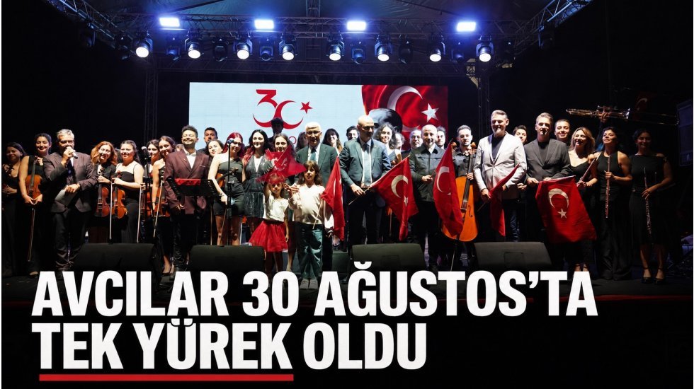 Zaferin 104&rsquo;&uuml;nc&uuml; yılı Avcılar&rsquo;da coşkuyla kutlandı